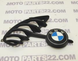 BMW F 650 GS 00 03  GRID RIGHT & BADGE D= 58 MM   46 63 7 652 672 / 51 14 8 164 924 / 46637652672 / 51148164924 