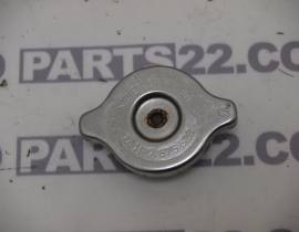 BMW F 650 GS TWIN CAM 05  RADIATOR CAP 17 11 7 675 523 / 17117675523